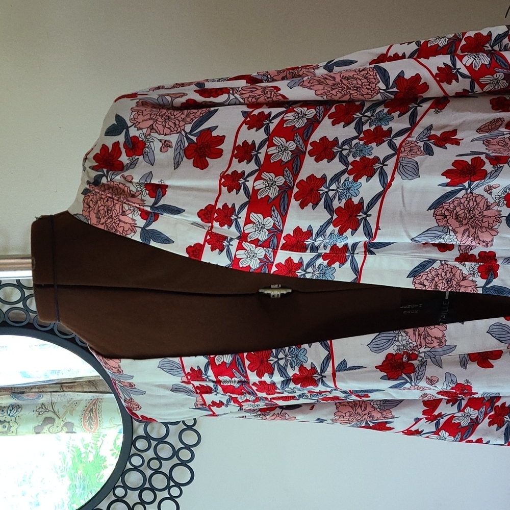 MINKPINK Floral Red and White Swim Coverup robe L - Picture 2 of 15